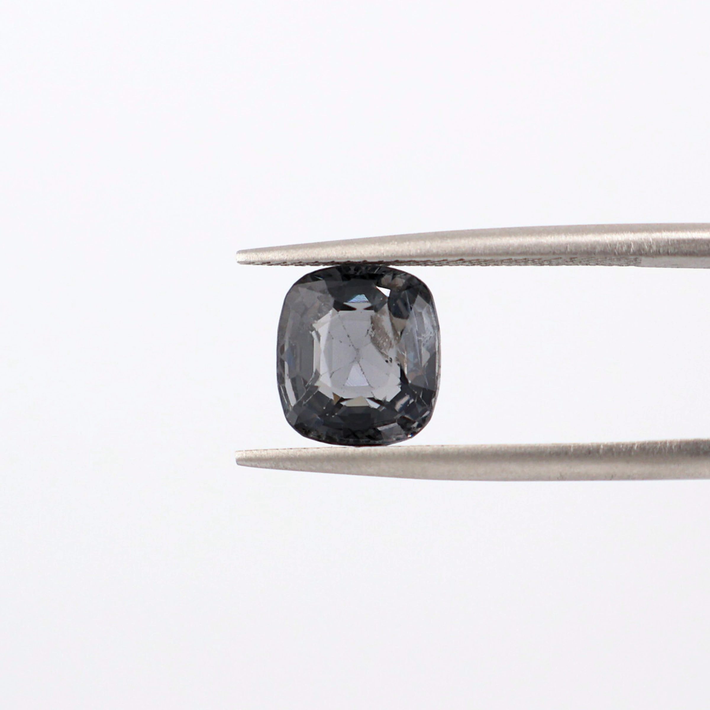 Grey Spinel 2.76ct, Burma (Myanmar)