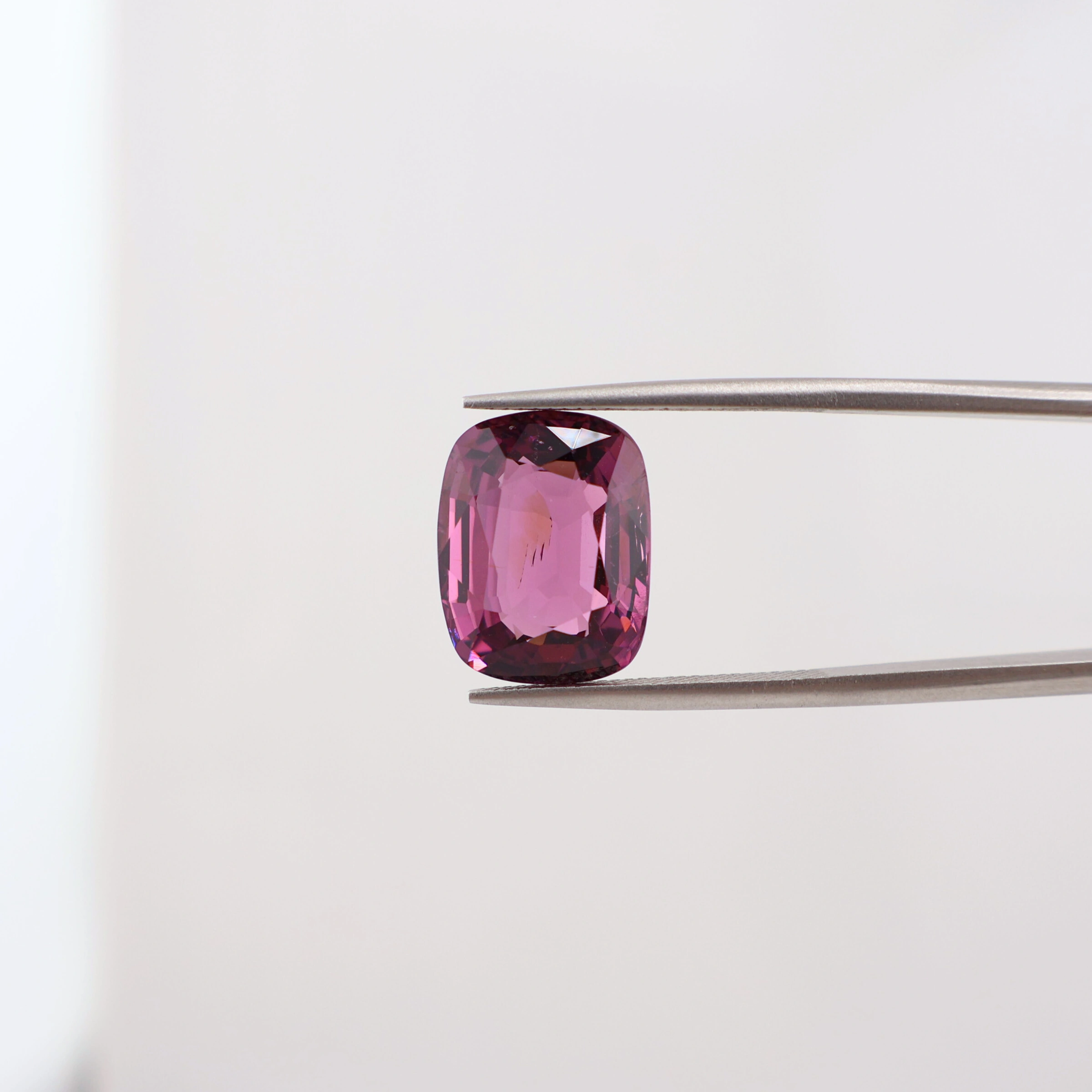 Pinkish Purple Spinel 9.43ct, Burma (Myanmar) with Certificate
